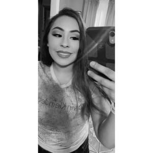 Meet your Posher, Vanessa